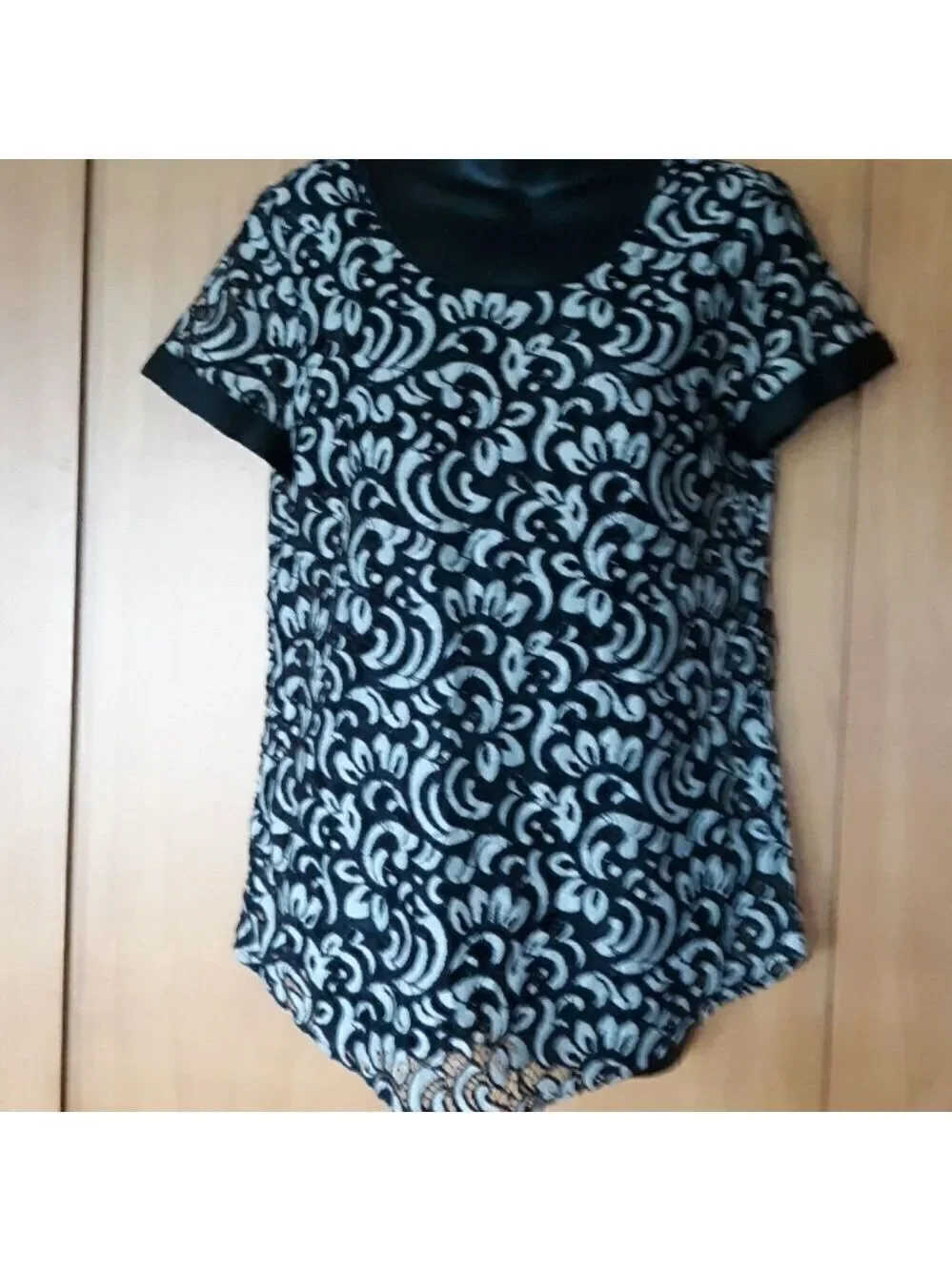 Express SeeThu Blouse - Picture 1 of 8